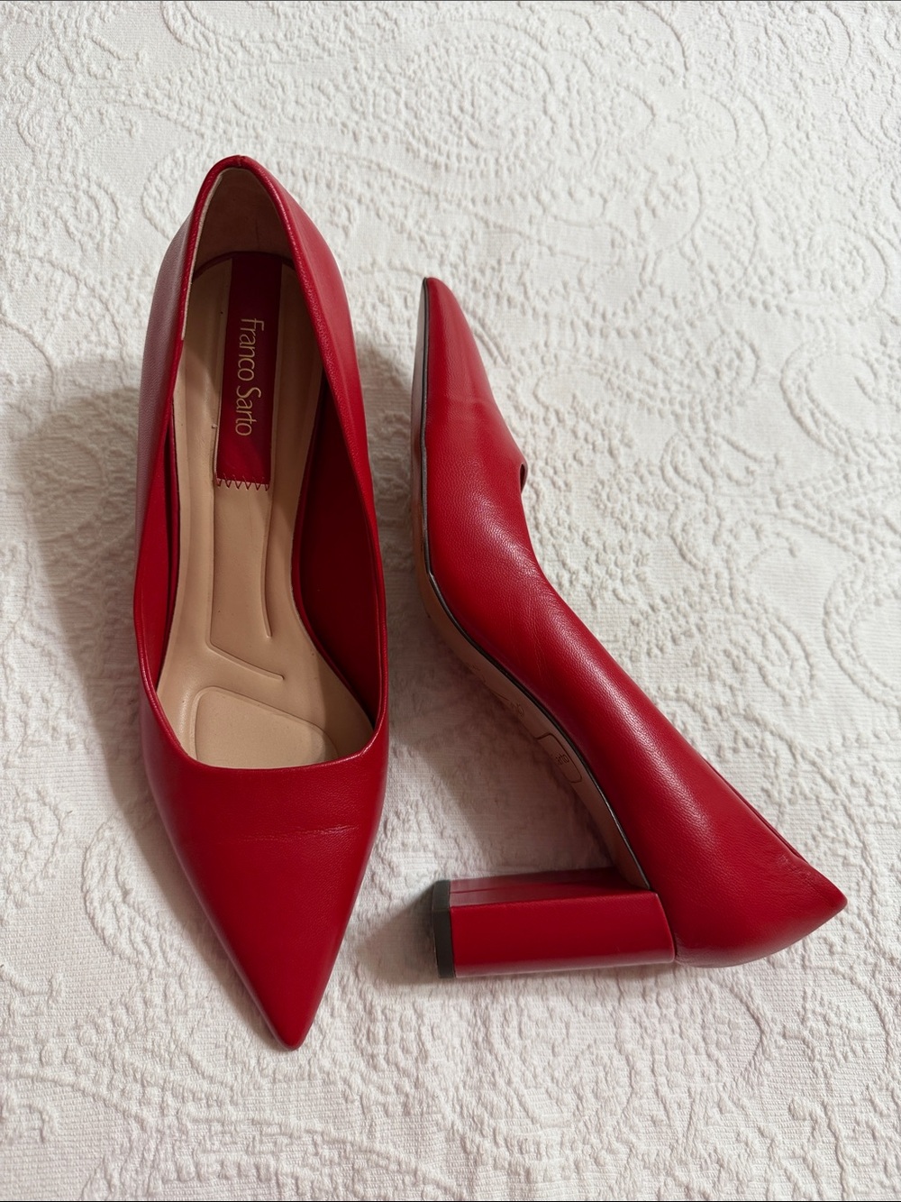 Franco Sarto Size 8.5M Red Pointed Toe Heels - Sleek Leather